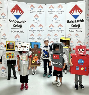 CodeWeek- İlkokul- Kendi Robot Kıyafetimi Tasarlıyorum